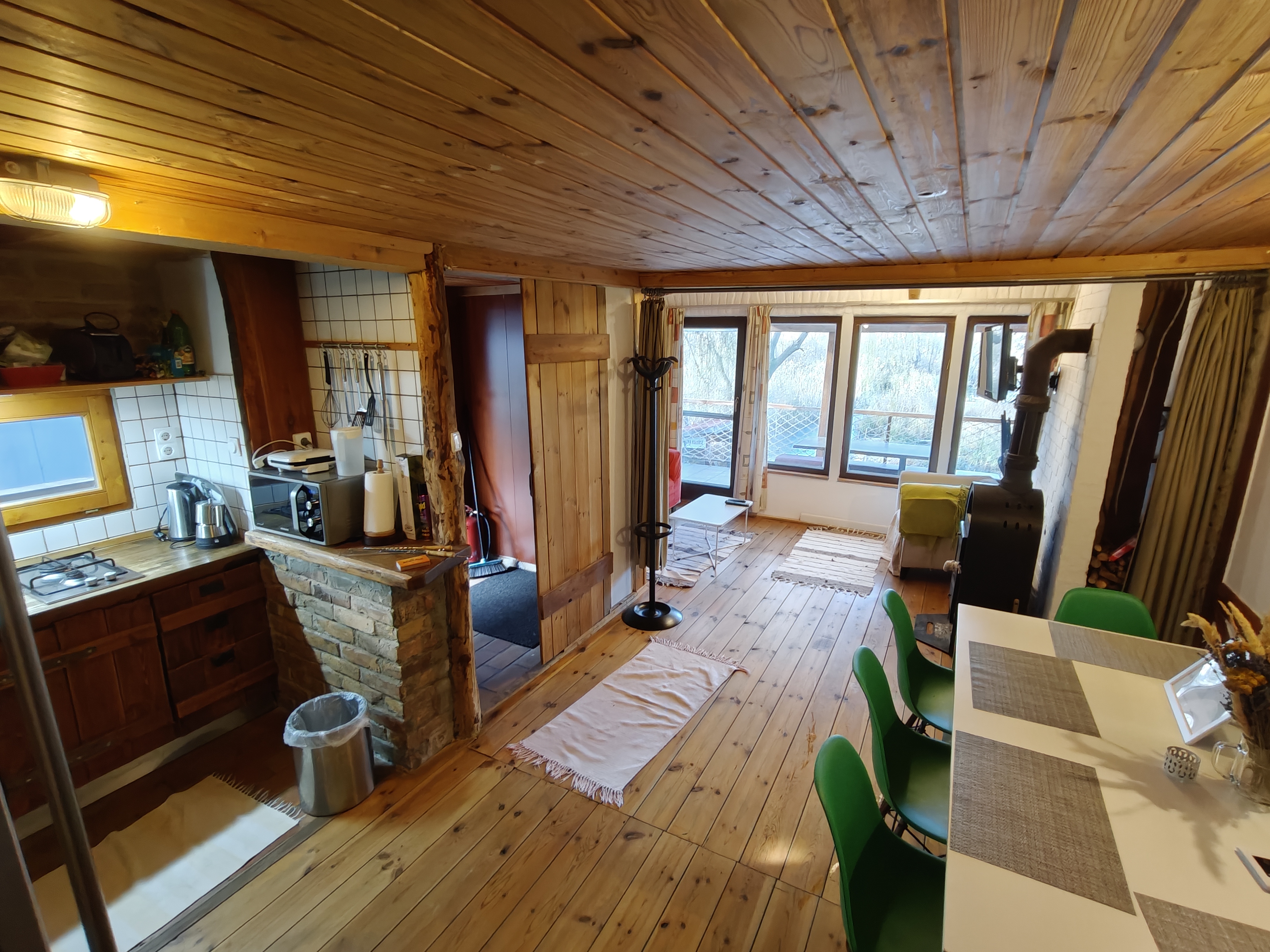 Konyhasarok a horgásztanyában